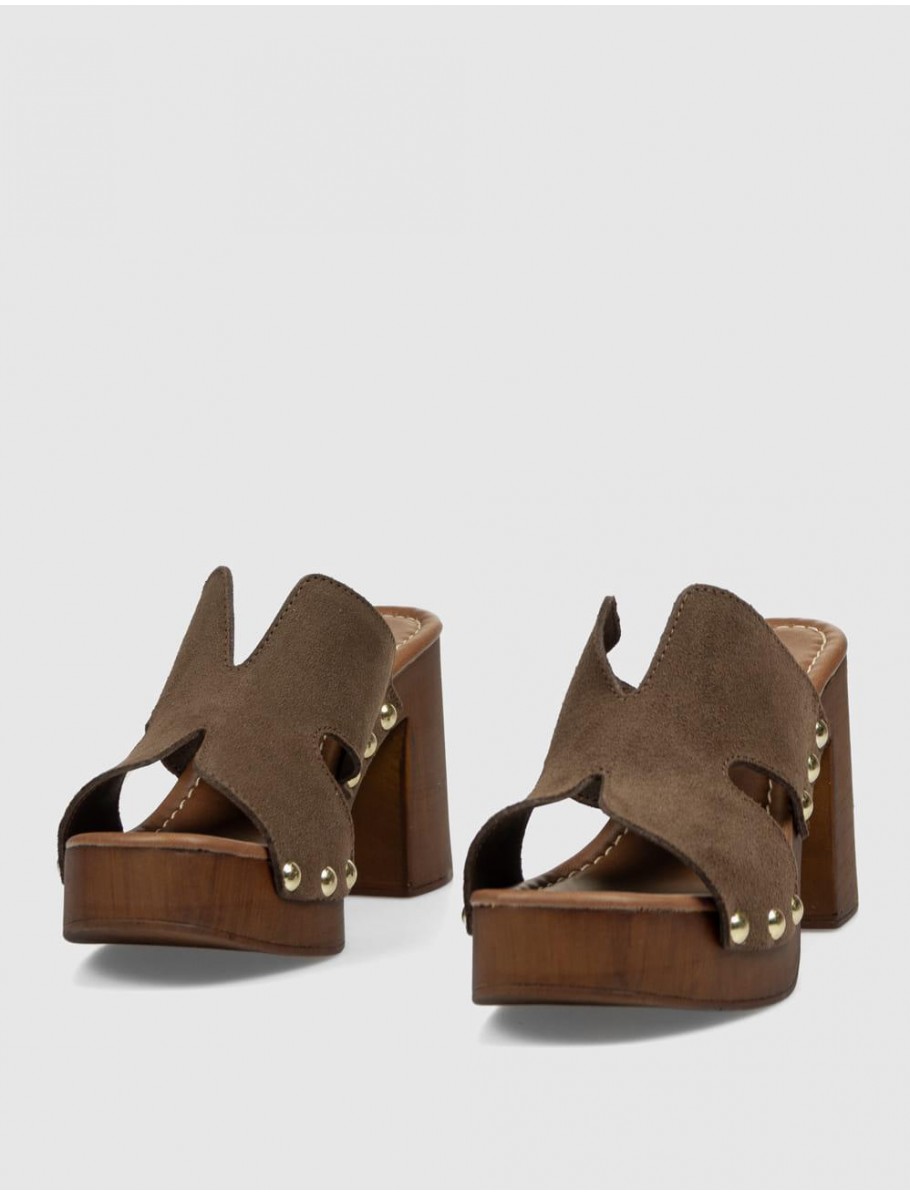 SANDALIA OBVIO SHOES PIPO MARRoN