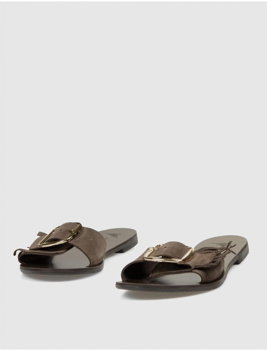 SANDALIA NICOLAS LAINAS 504 MARRoN