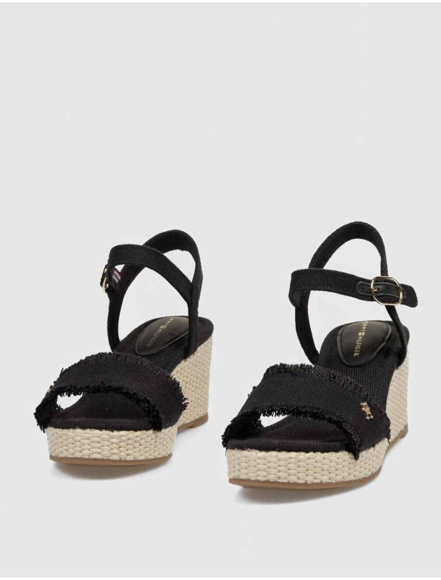 ALPARGATA TOMMY HILFIGER MID WOVEN WEDGE ESPAD FRINGE NEGRO