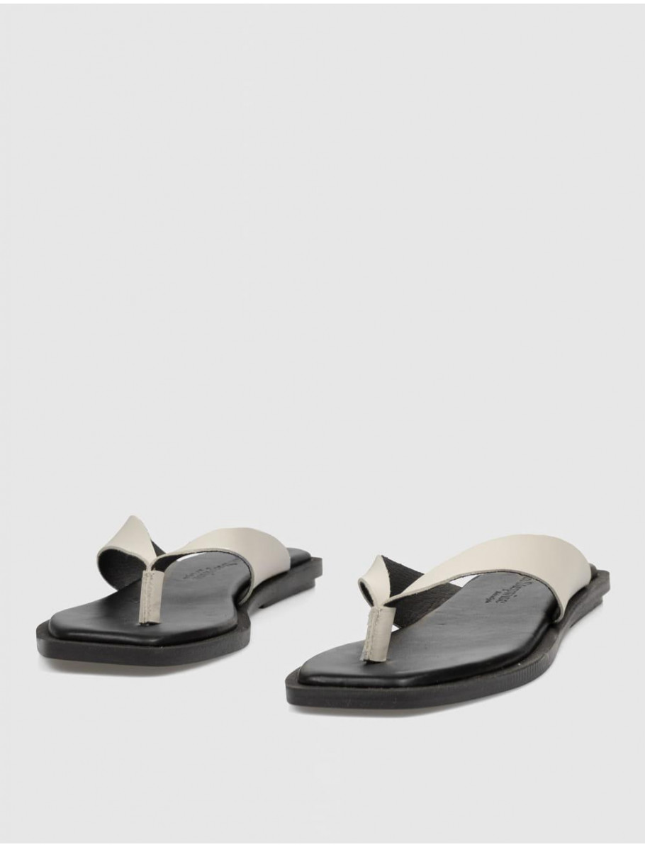 SANDALIA DE DEDO BRYAN 7308 BEIG