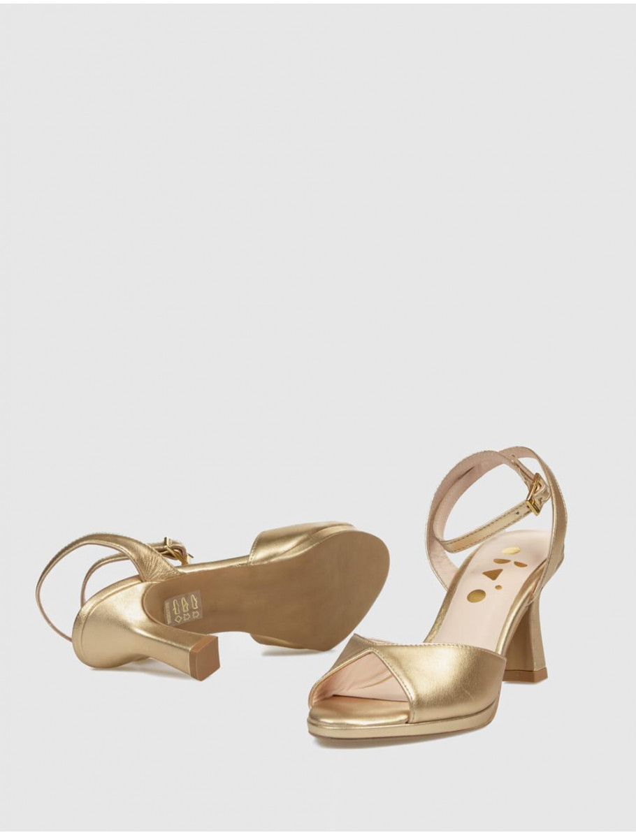 SANDALIA OBVIO SHOES TADER ORO