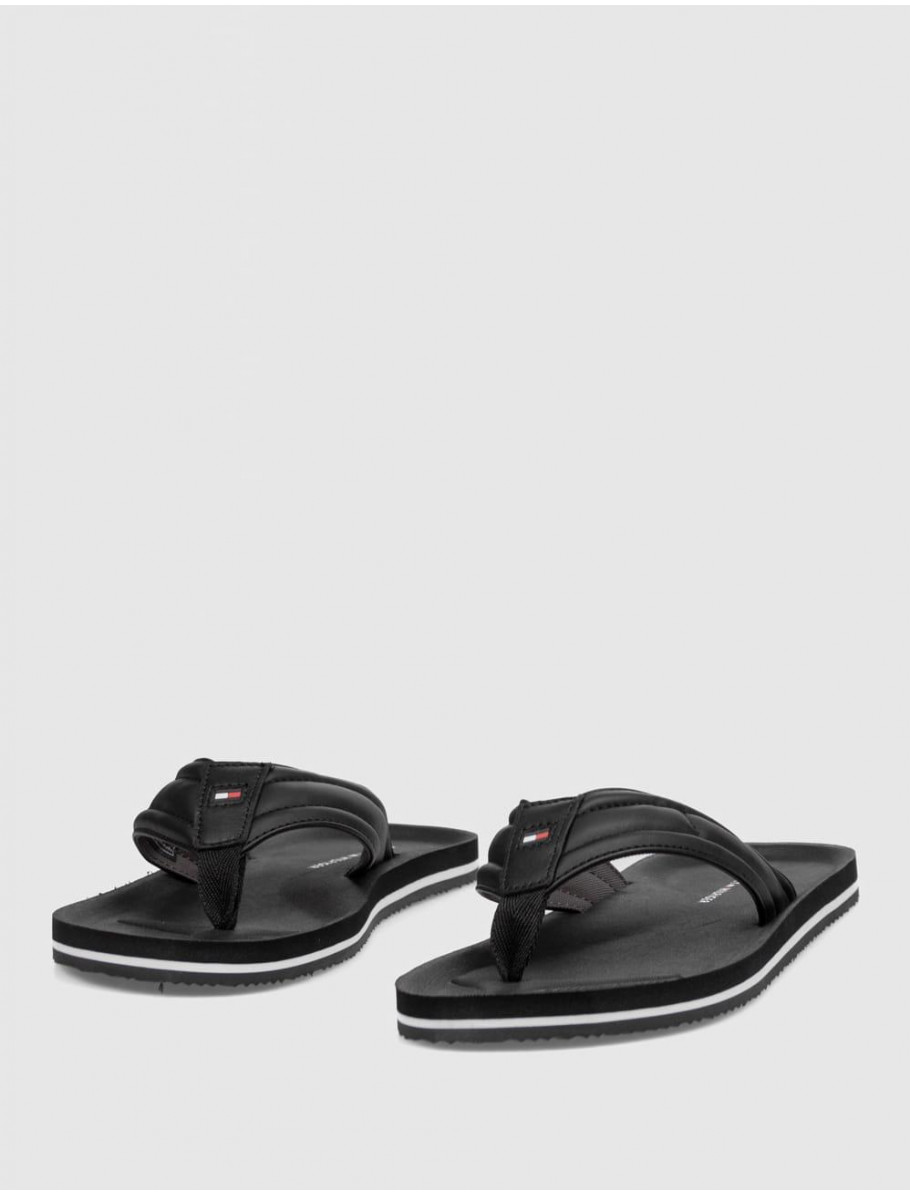 CHANCLA TOMMY HILFIGER HILFIGER PADDED BEACH SANDAL NEGRO