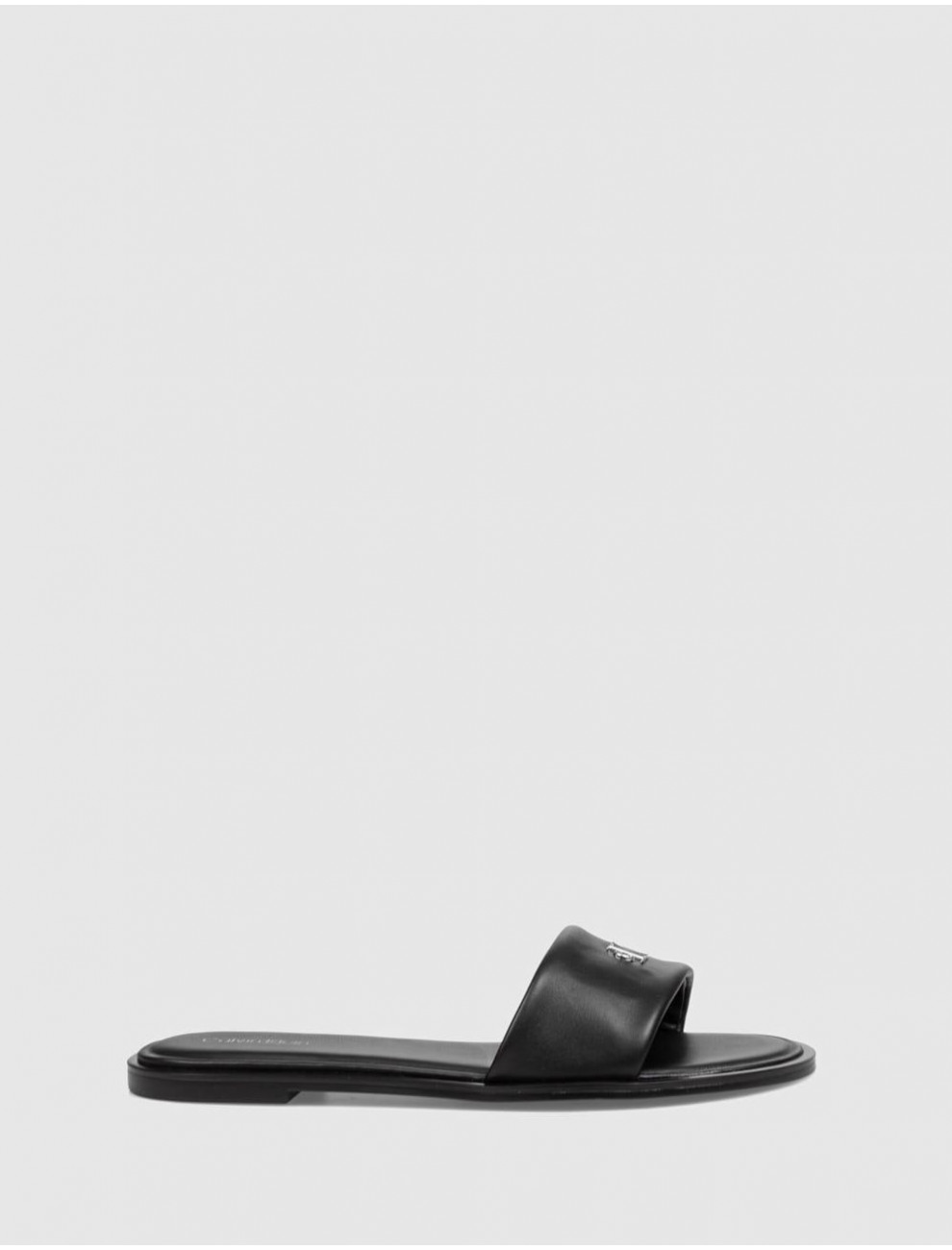 SANDALIA CALVIN KLEIN ROUND FLAT SNDL LTH BAR HW 2 NEGRO