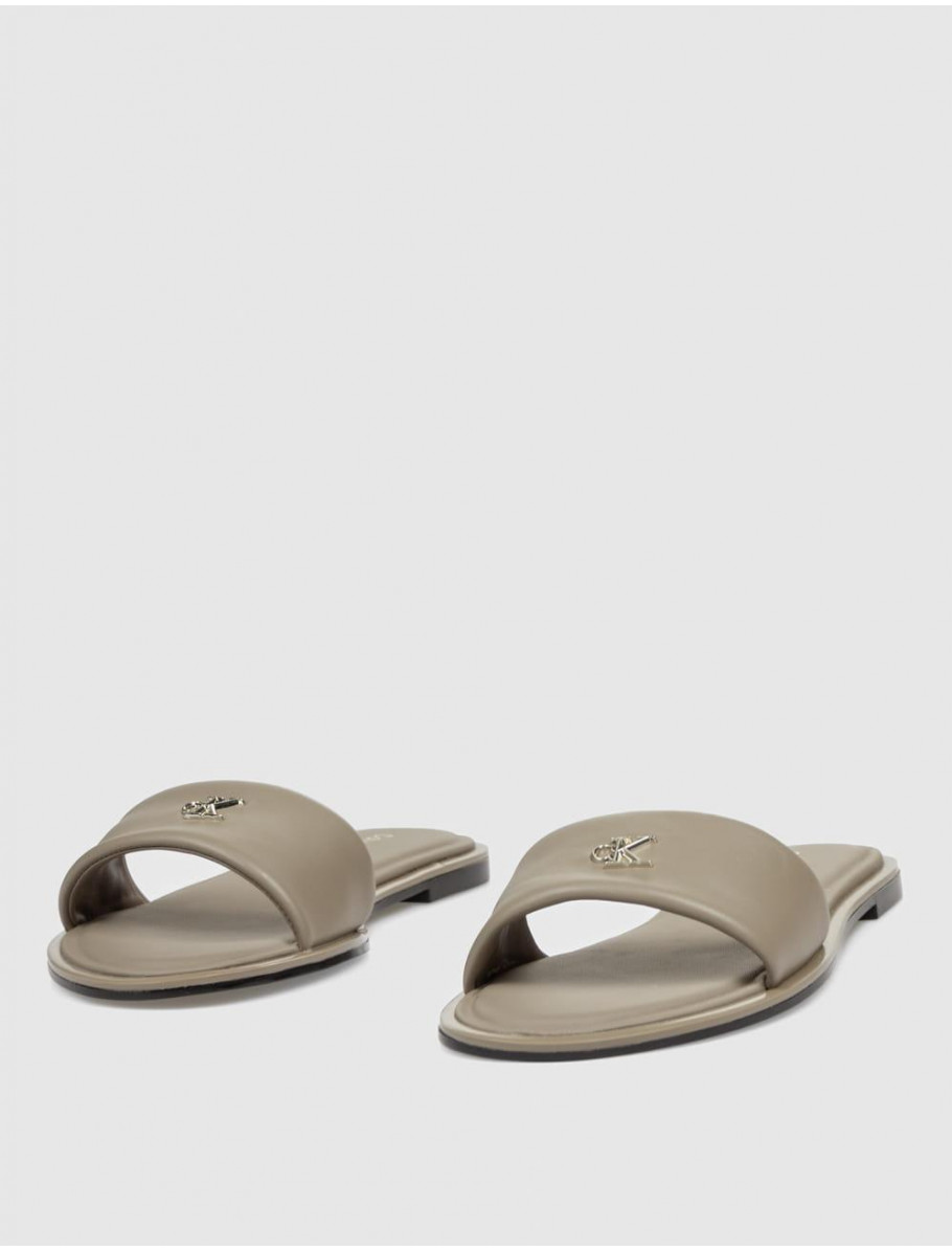 SANDALIA CALVIN KLEIN ROUND FLAT SNDL LTH BAR HW 2 TAUPE