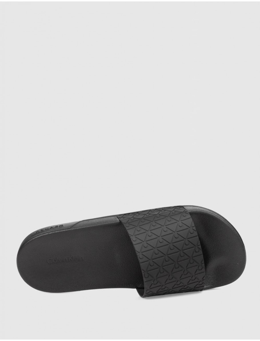 CHANCLA CALVIN KLEIN ESS SLIDE PU AOP NEGRO