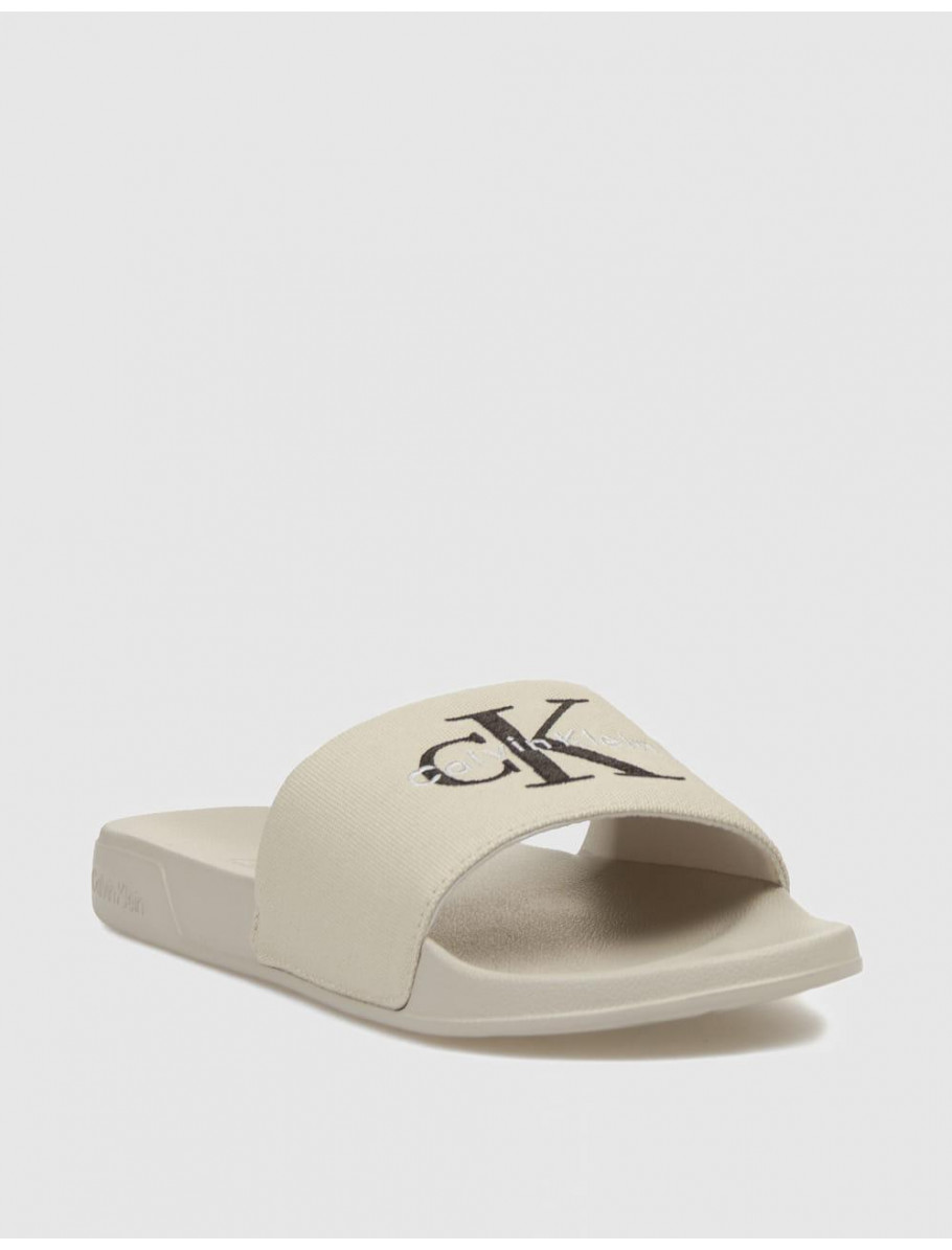 CHANCLA CALVIN KLEIN ESS SLIDE CV BEIG