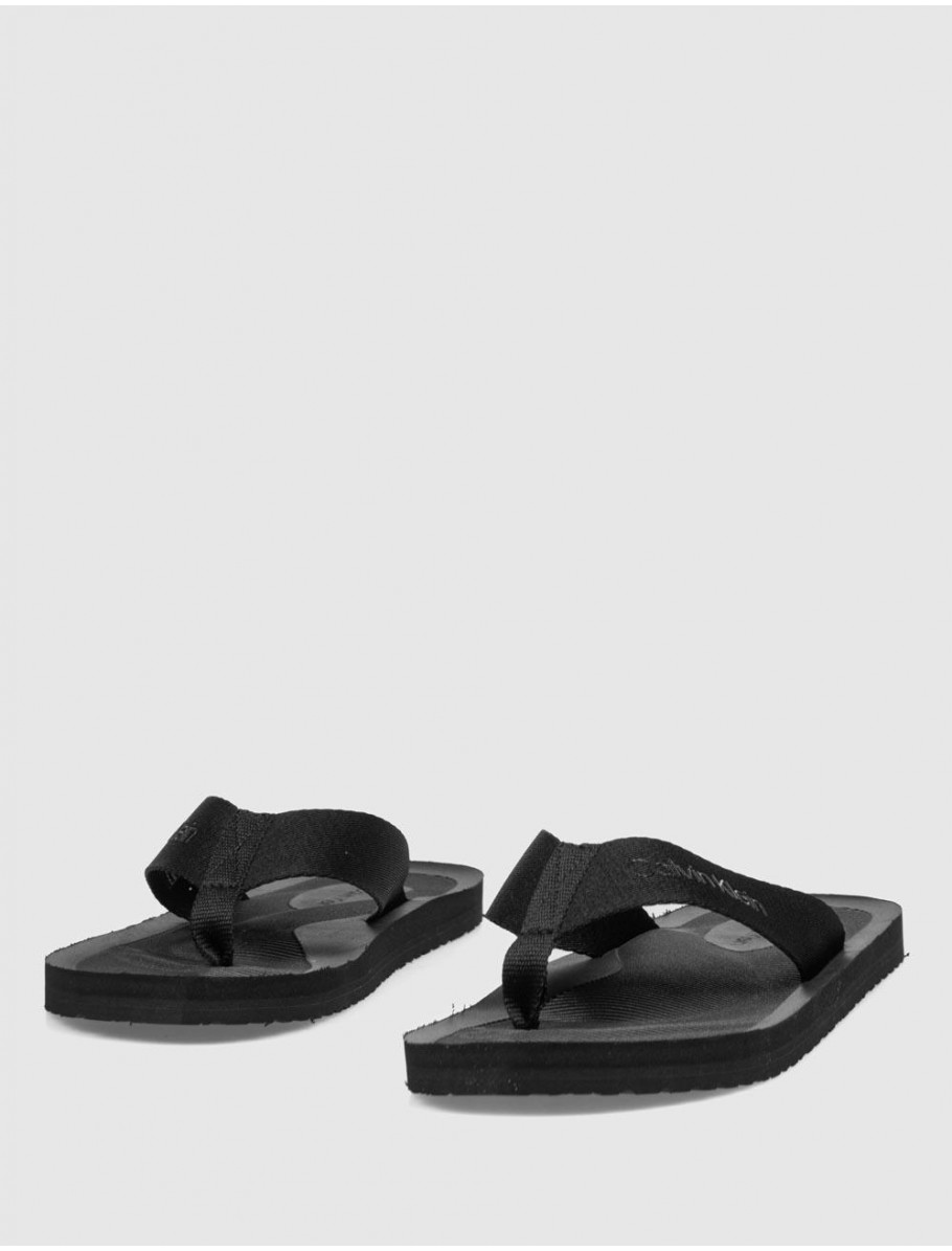 CHANCLA CALVIN KLEIN CITY THONG SLIDE NEGRO