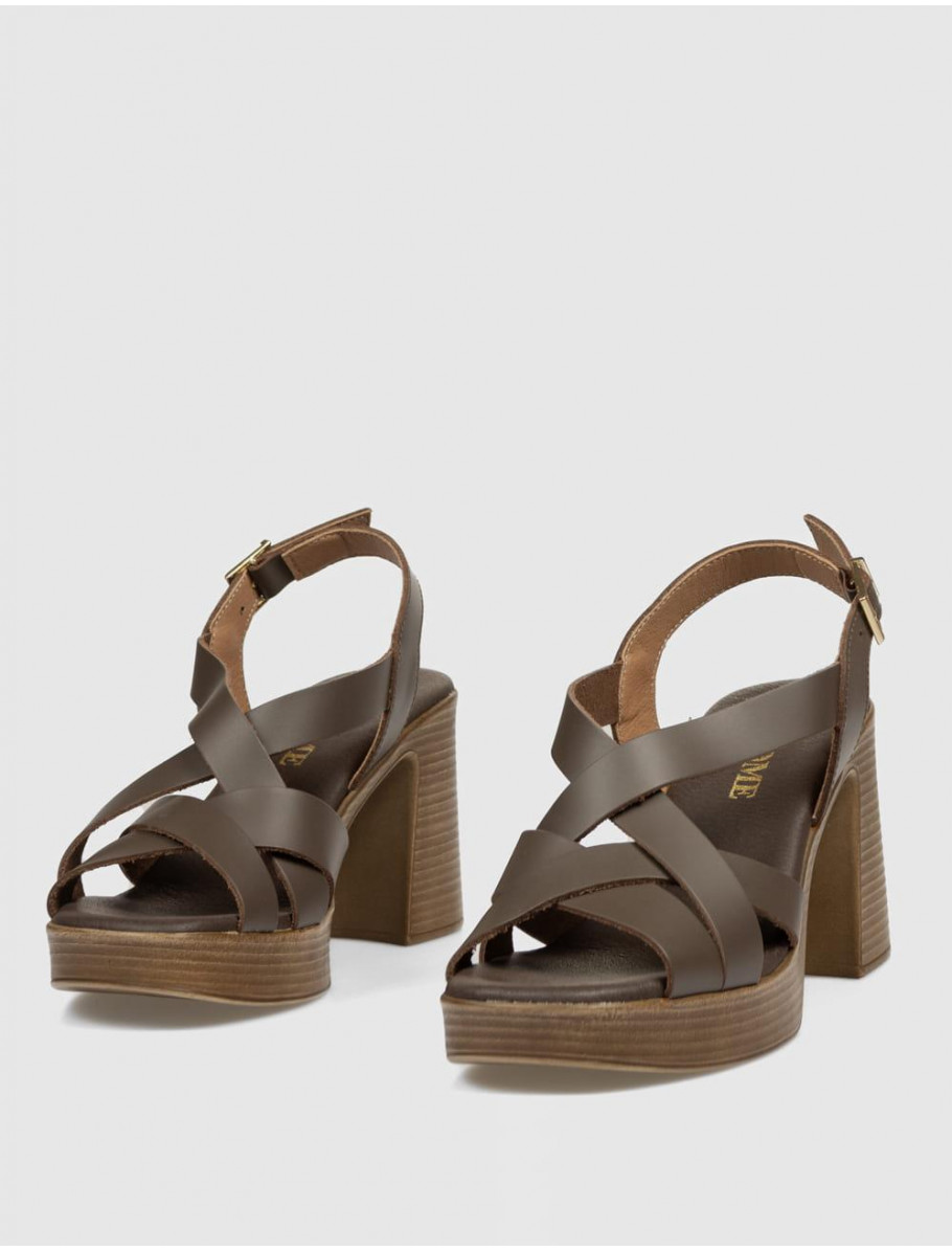 SANDALIA KAMOME TIKA MARRoN