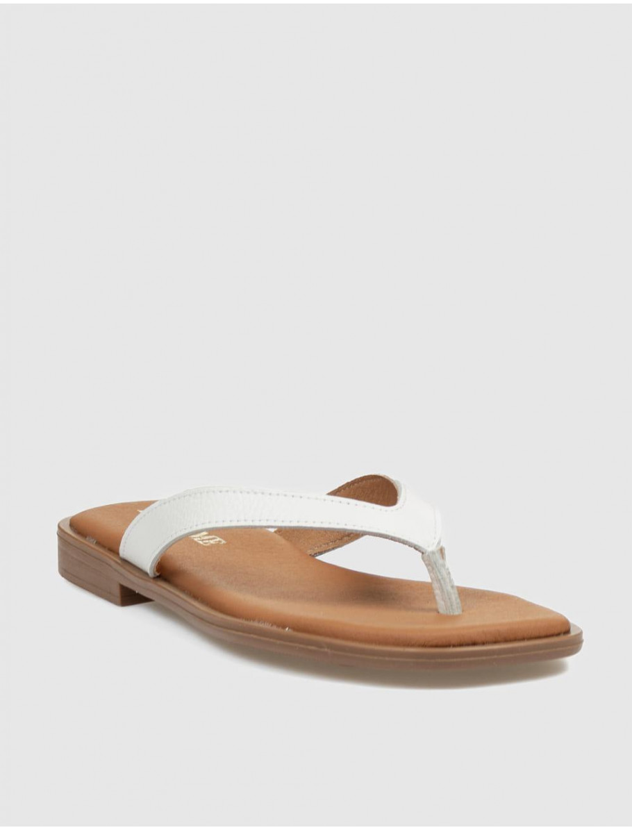 SANDALIA DE DEDO KAMOME NIJA BLANCO