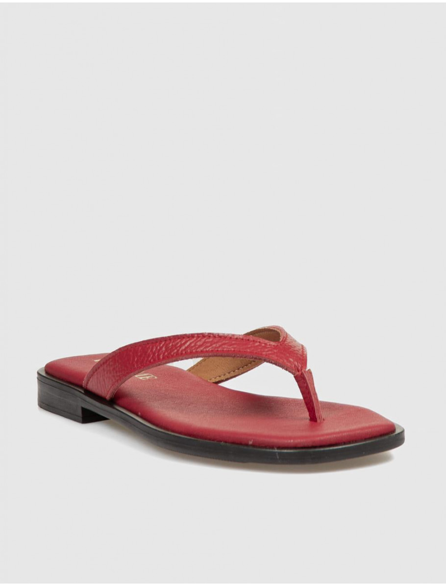SANDALIA DE DEDO KAMOME NIJA ROJO