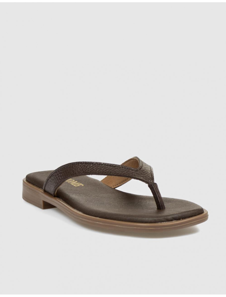 SANDALIA DE DEDO KAMOME NIJA MARRoN