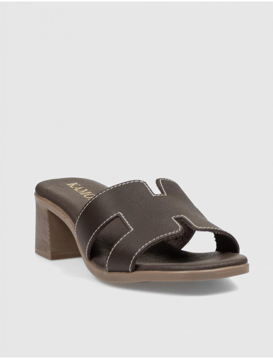 SANDALIA KAMOME INDA MARRoN
