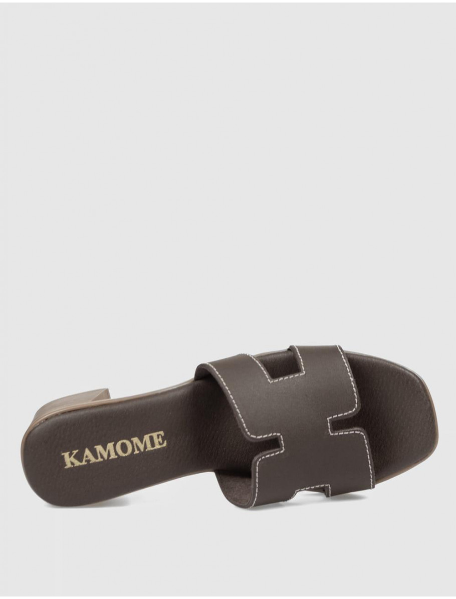 SANDALIA KAMOME INDA MARRoN