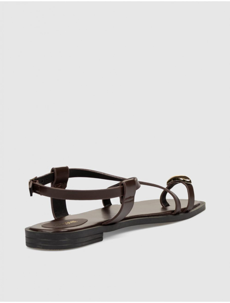 SANDALIA DE DEDO KAMOME TRENDS GIANNA MARRoN