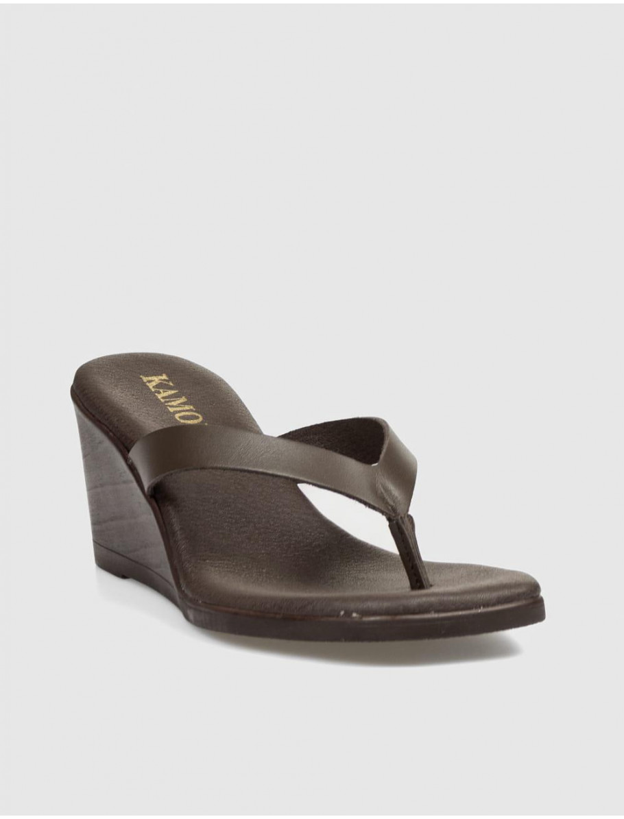 SANDALIA DE DEDO KAMOME MAFFI MARRoN