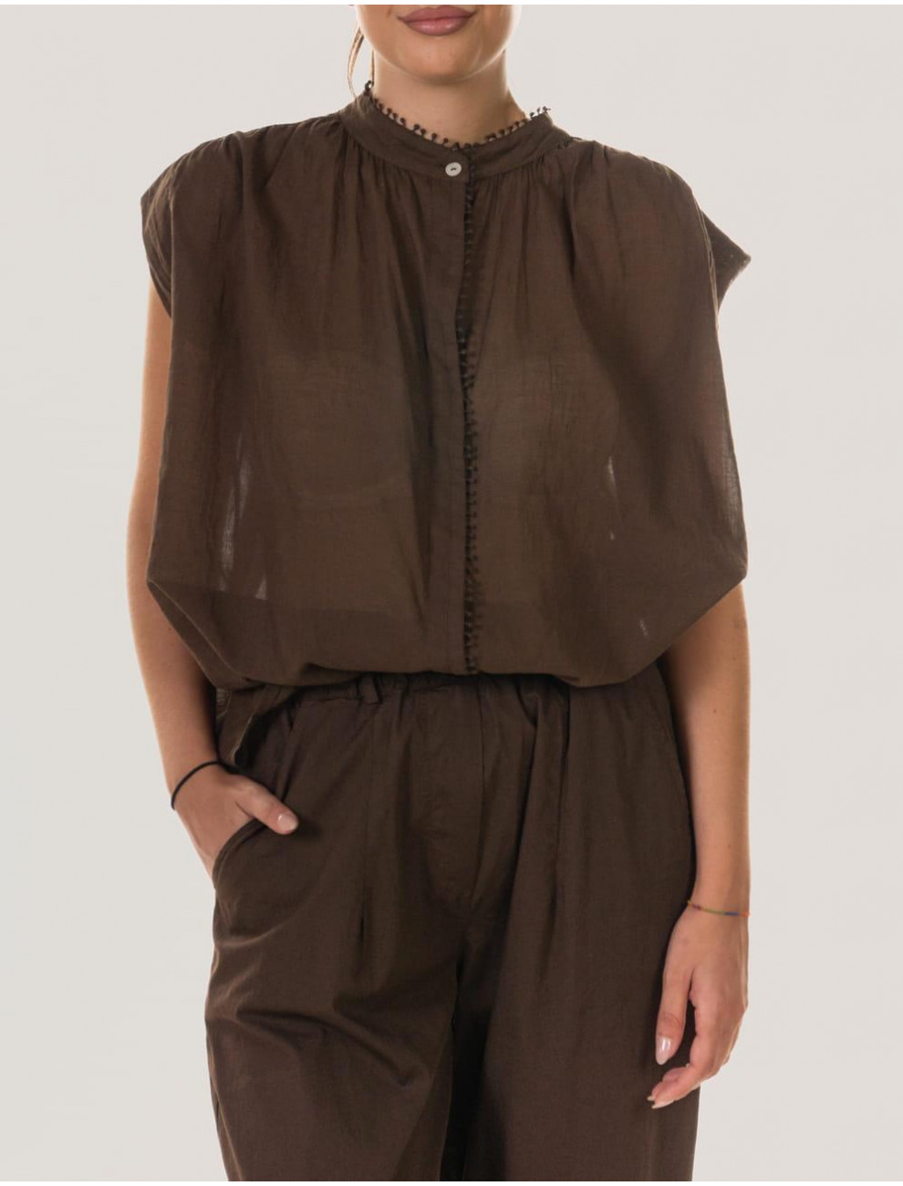 BLUSA OBVIO POVIC MARRoN