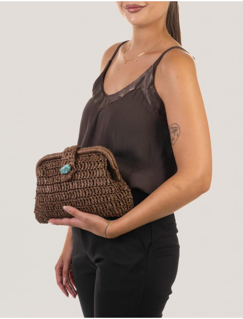 BOLSO OBVIO COMPLEMENTOS NELIA MARRoN