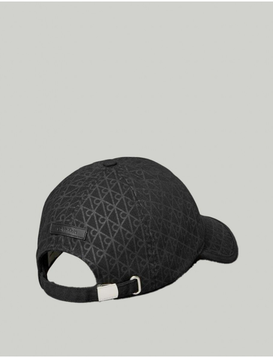 GORRA CALVIN KLEIN EMBLEM PRINT W LEATHER PATCH NEGRO