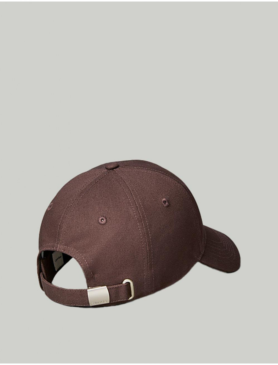 GORRA CALVIN KLEIN MONOGRAM EMBROIDERY BASEBALL MARRoN