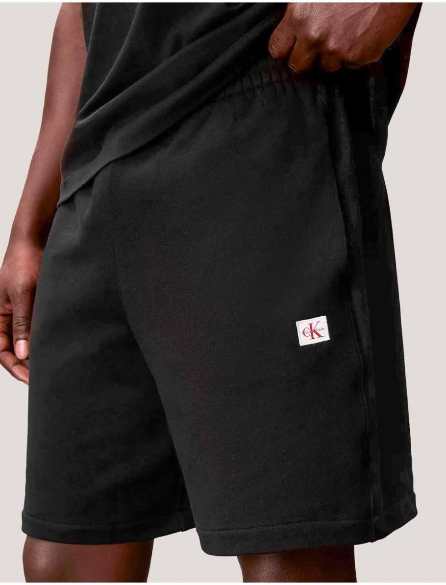 SHORT CALVIN KLEIN EU 350 TERRY BADGE NEGRO