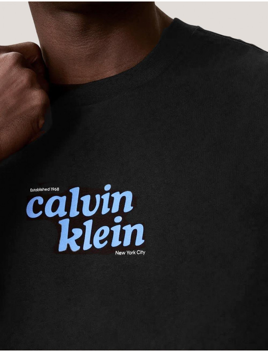 CAMISETA CALVIN KLEIN SS 20S CALVINKLEIN TRVL FONTGRA NEGRO