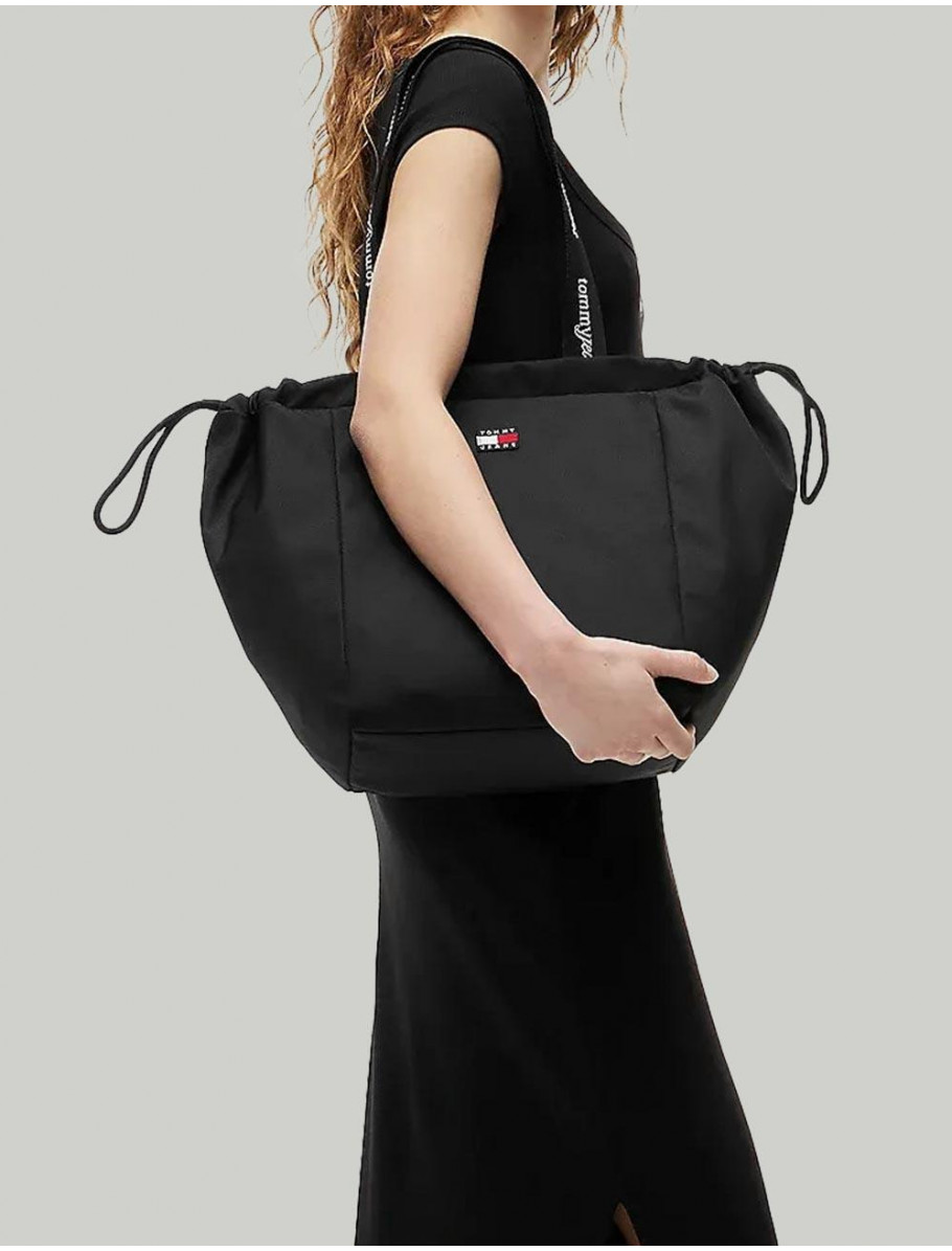 BOLSO TOMMY HILFIGER TJW ESS DAILY TOTE NEGRO
