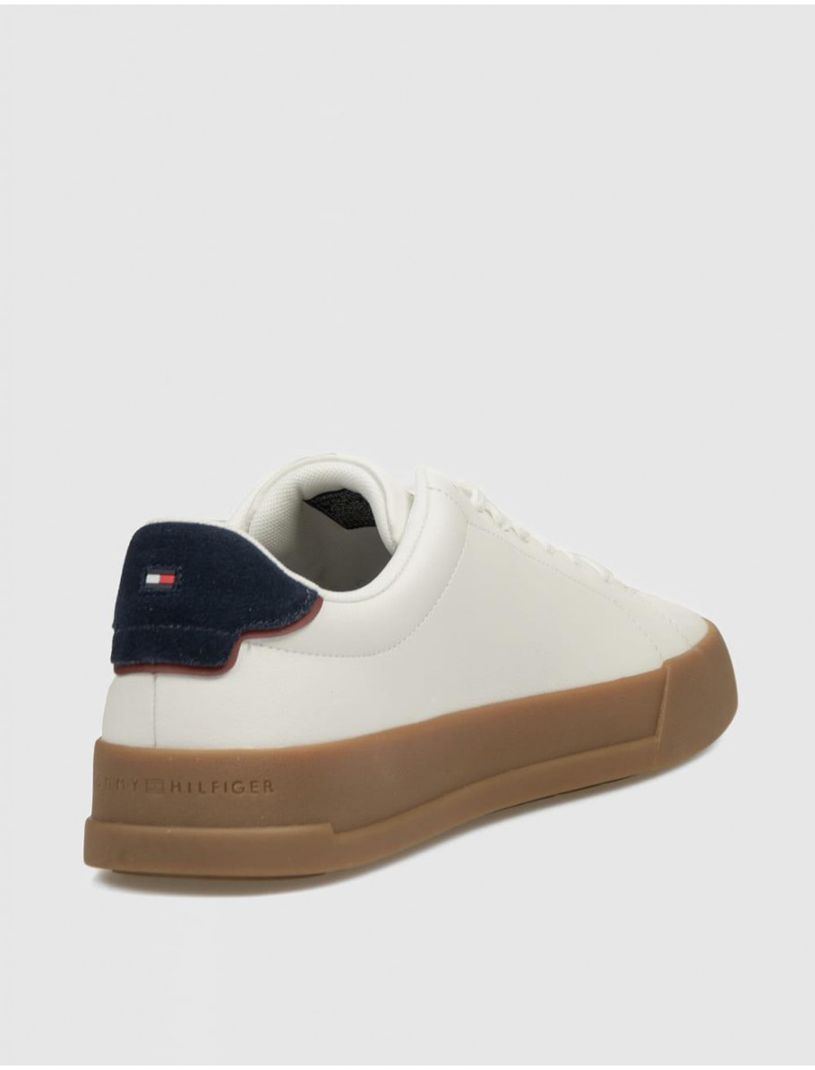 ZAPATILLA TOMMY HILFIGER TH COURT CORE ESS LEATHER BLANCO