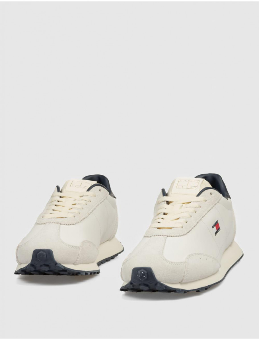 ZAPATILLA TOMMY HILFIGER TJM RETRO RUNNER ARCHIVE MIX BEIG