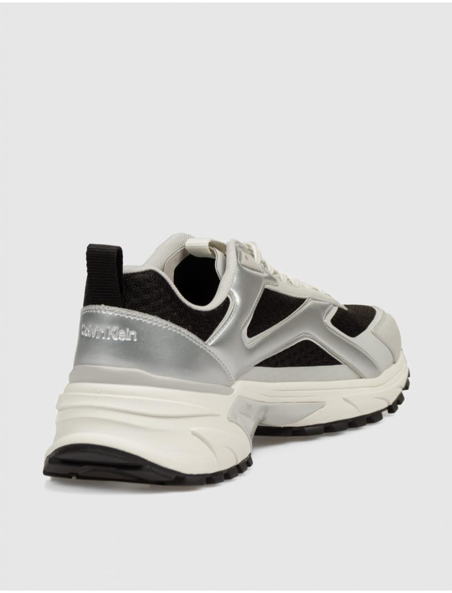 ZAPATILLA CALVIN KLEIN HIKE RUNNER CKSTRIPE MET MIXMAT PLATA