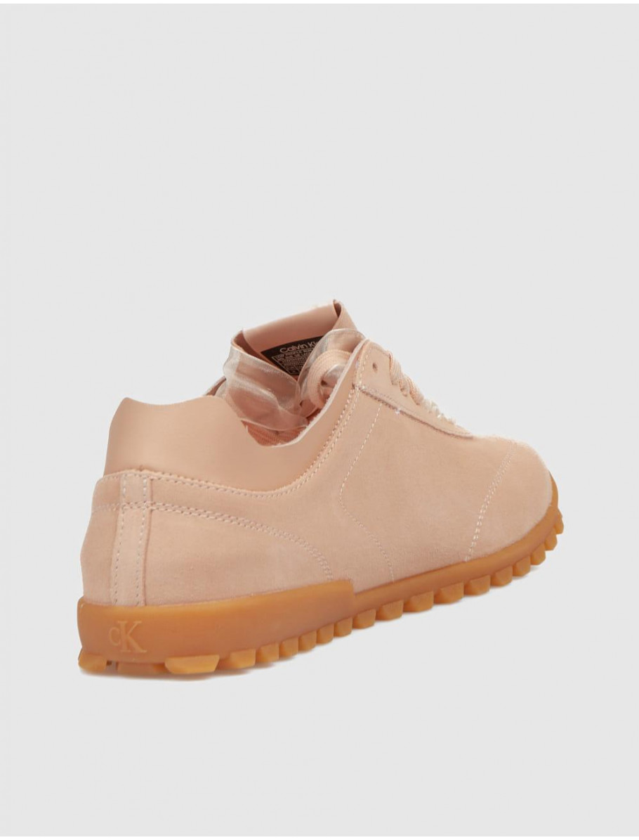 ZAPATILLA CALVIN KLEIN LOW PROFILE RUN MG SUE DB LACES NUDE