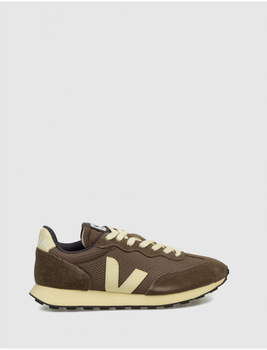 ZAPATILLA VEJA RIO BRANCO II MARRoN