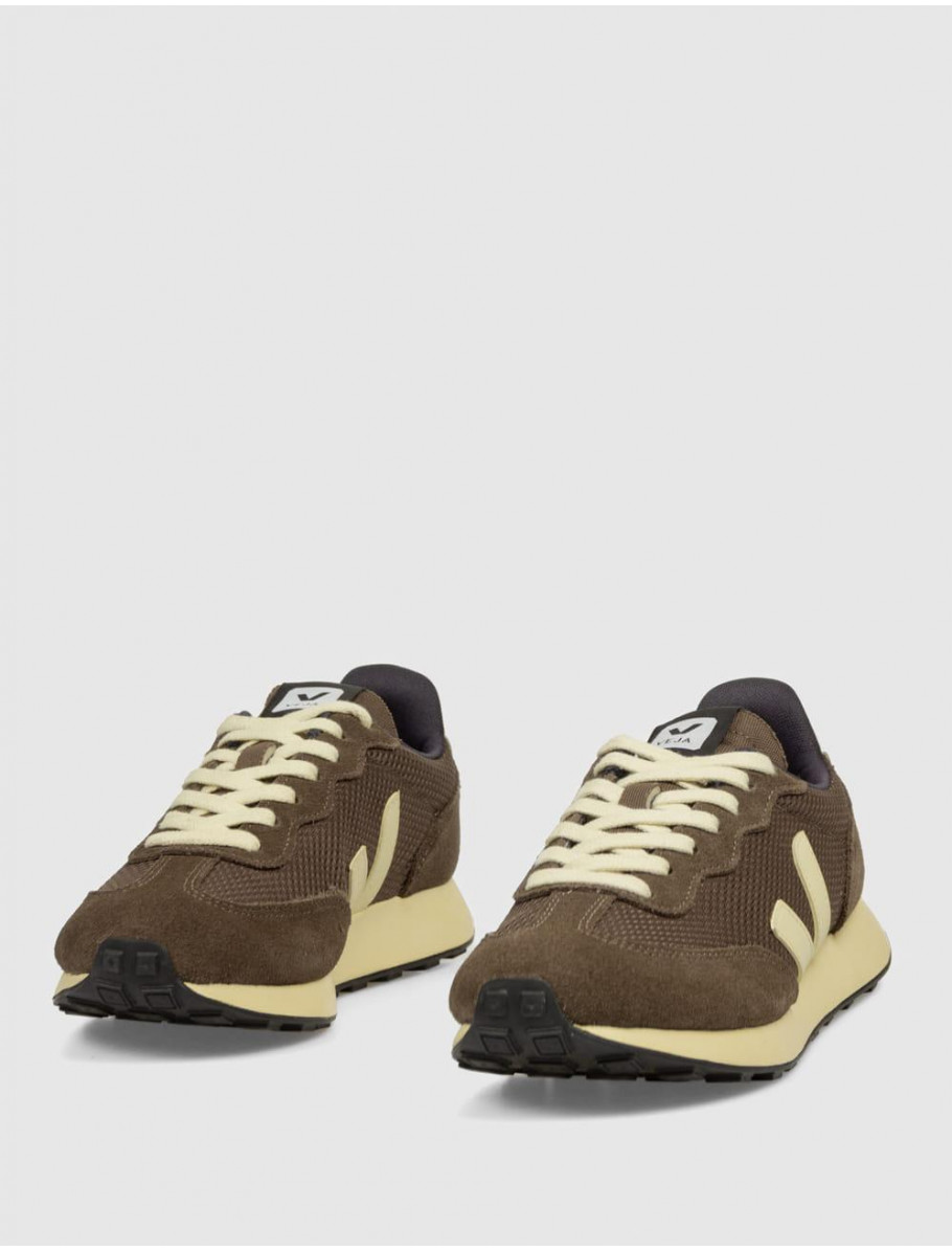 ZAPATILLA VEJA RIO BRANCO II MARRoN