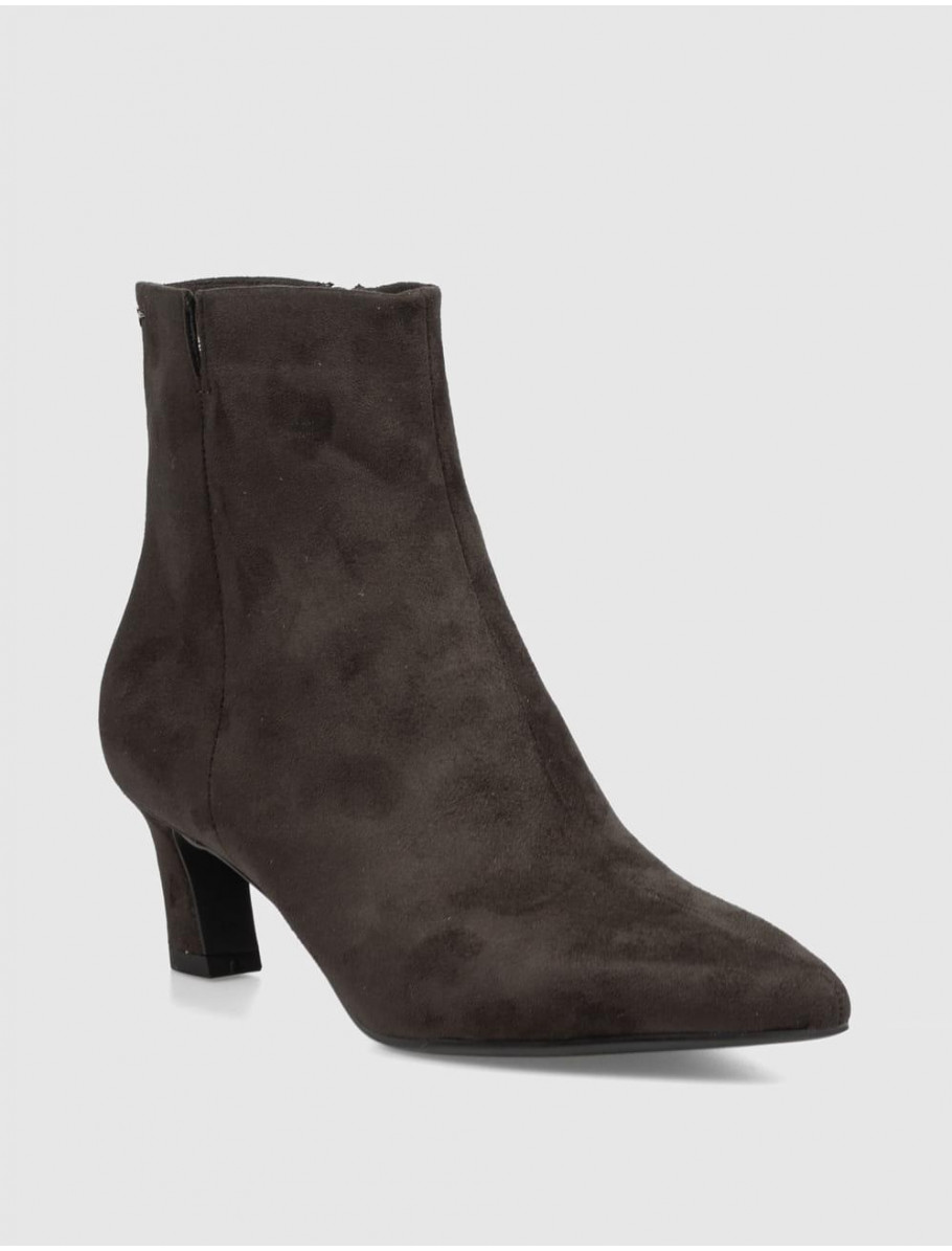 BOTiN TAMARIS 25383 47 MARRoN