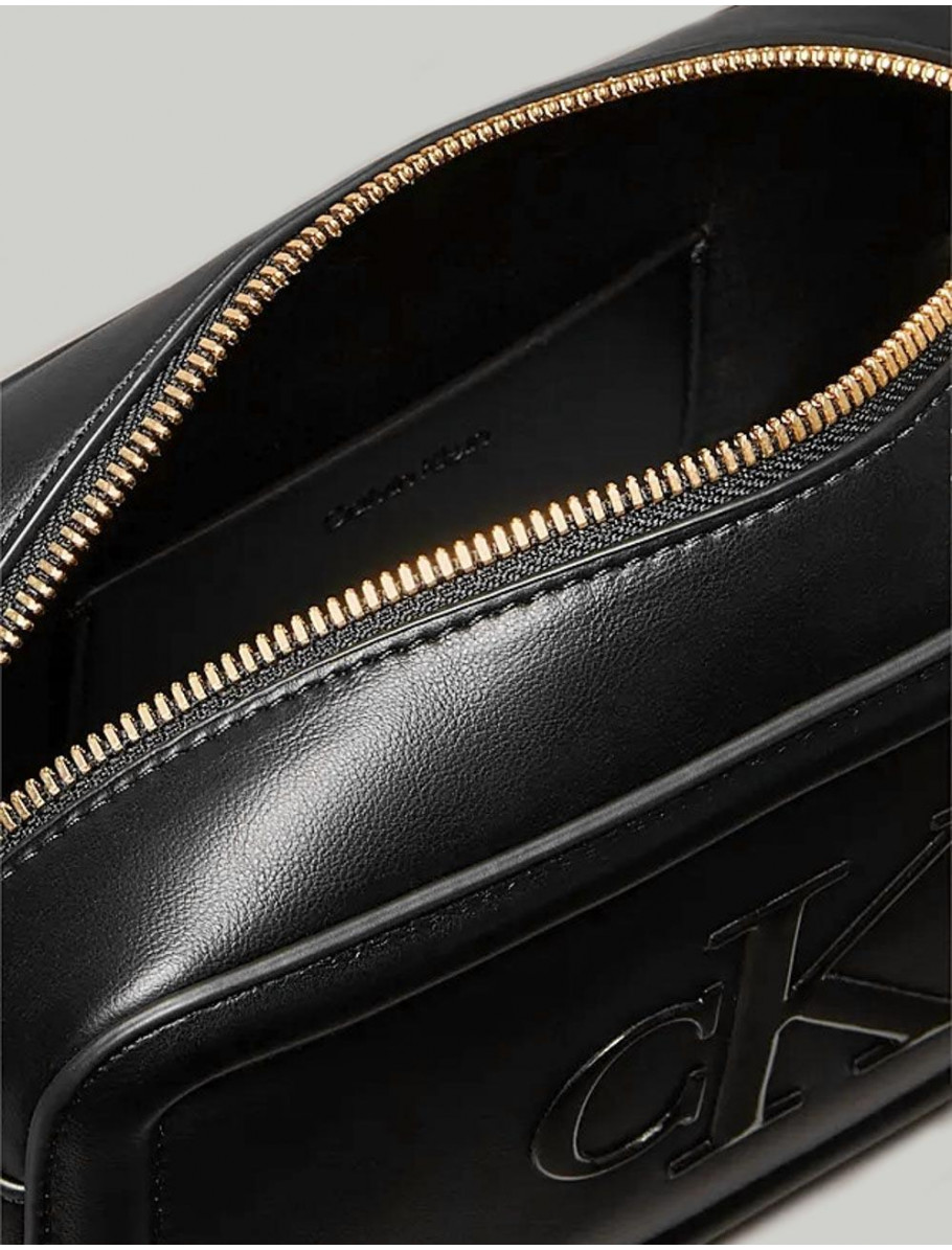 BOLSO CALVIN KLEIN BOLD CK CAMERA BAG NEGRO