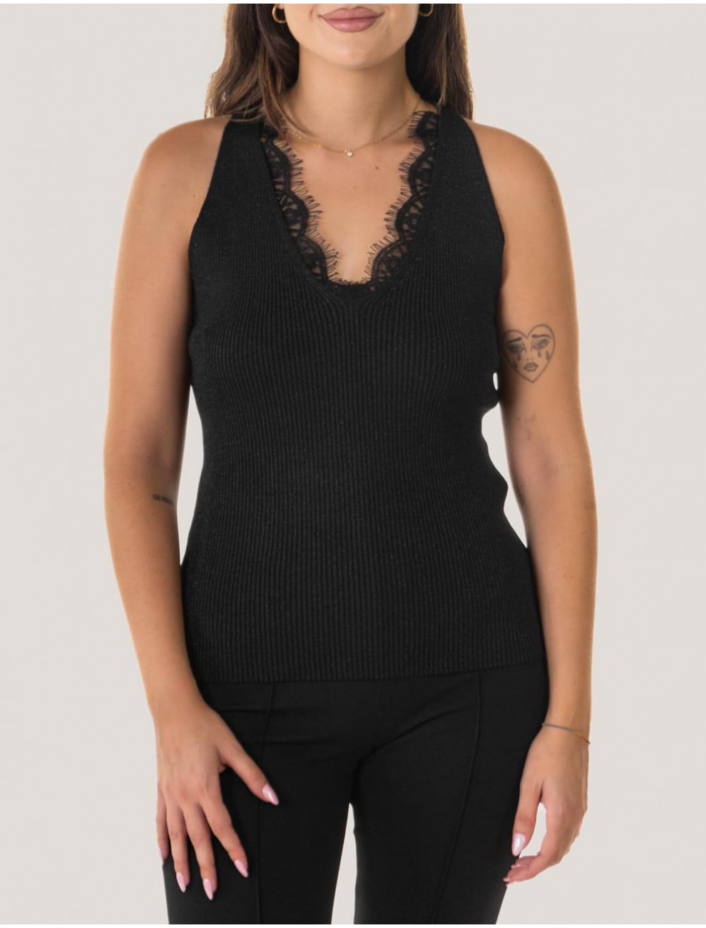 CAMISETA OBVIO CINNIA NEGRO