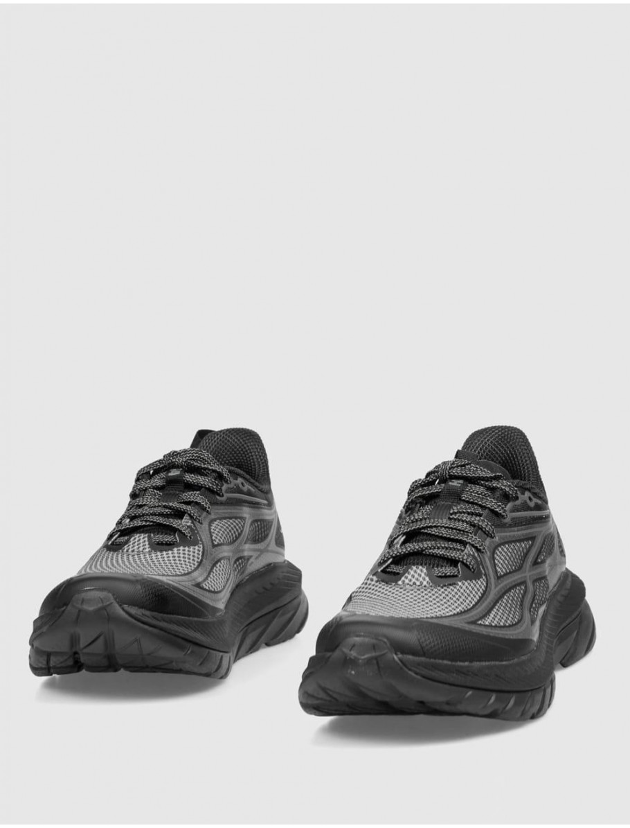 ZAPATILLA HOKA MACH REMASTERE DAURA NEGRO