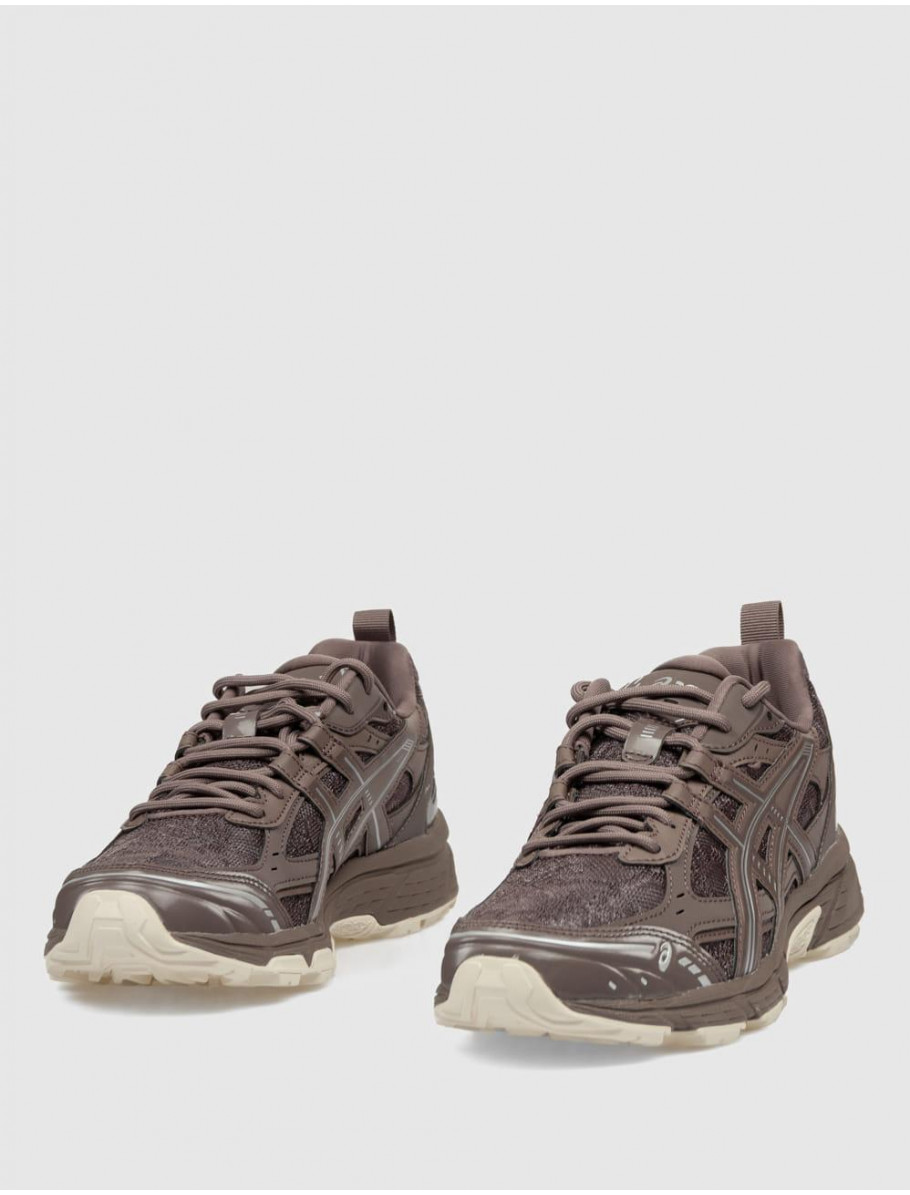 ZAPATILLA ASICS GEL NUNOBIKI MARRoN
