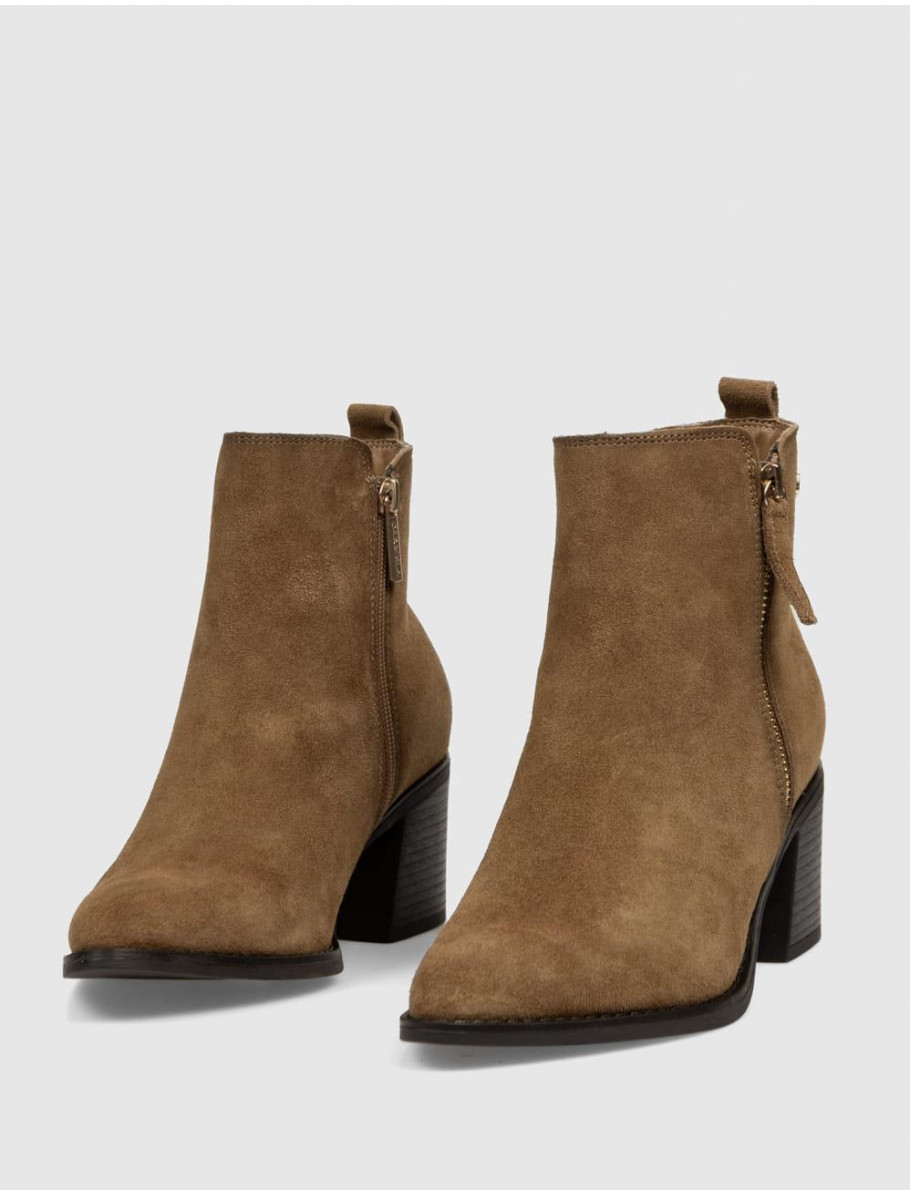 BOTiN CARMELA 164257 CaMEL