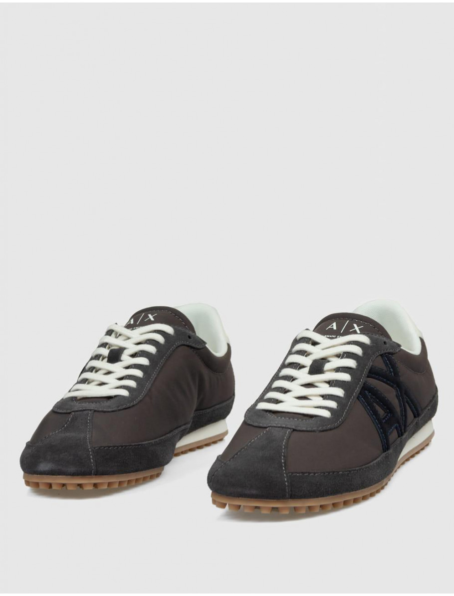 ZAPATILLA ARMANI EXCHANGE XM003390 MARRoN