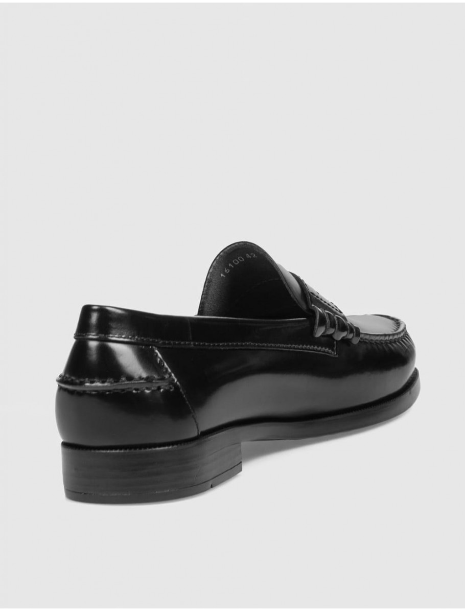 MOCASÍN CALLAGHAN 16100 NEGRO