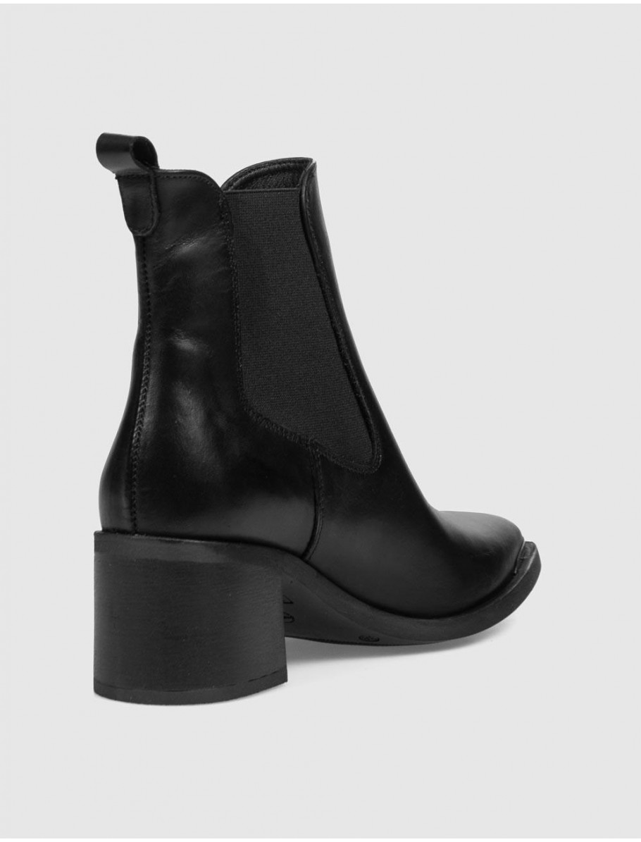 BOTiN TAMARIS I 25301 45 NEGRO