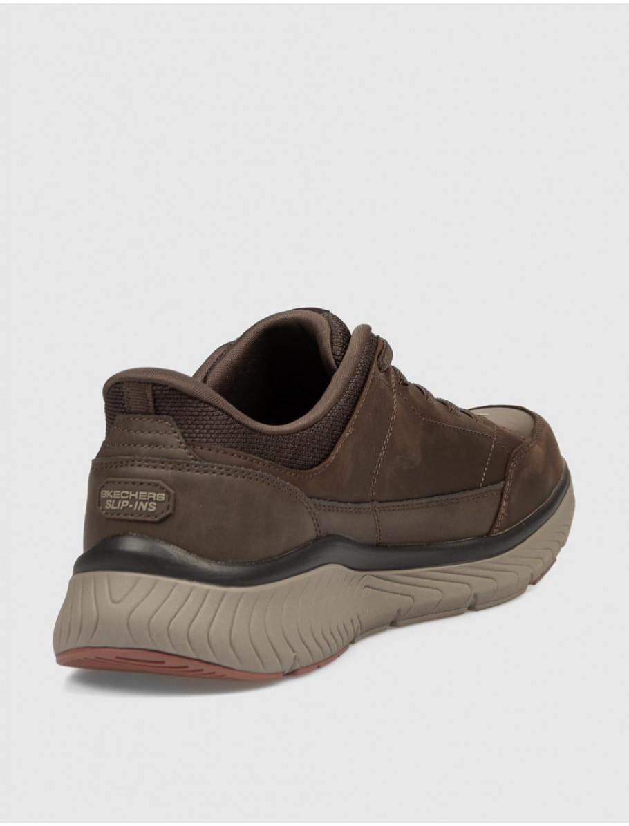 ZAPATILLA SKECHERS ARCH FIT CROSSER FELIX MARRoN