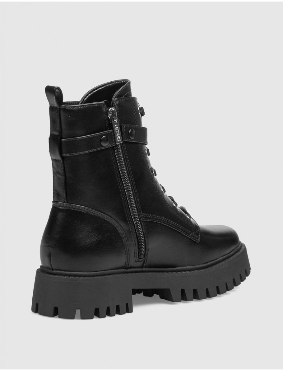 BOTiN GUESS FICKI NEGRO