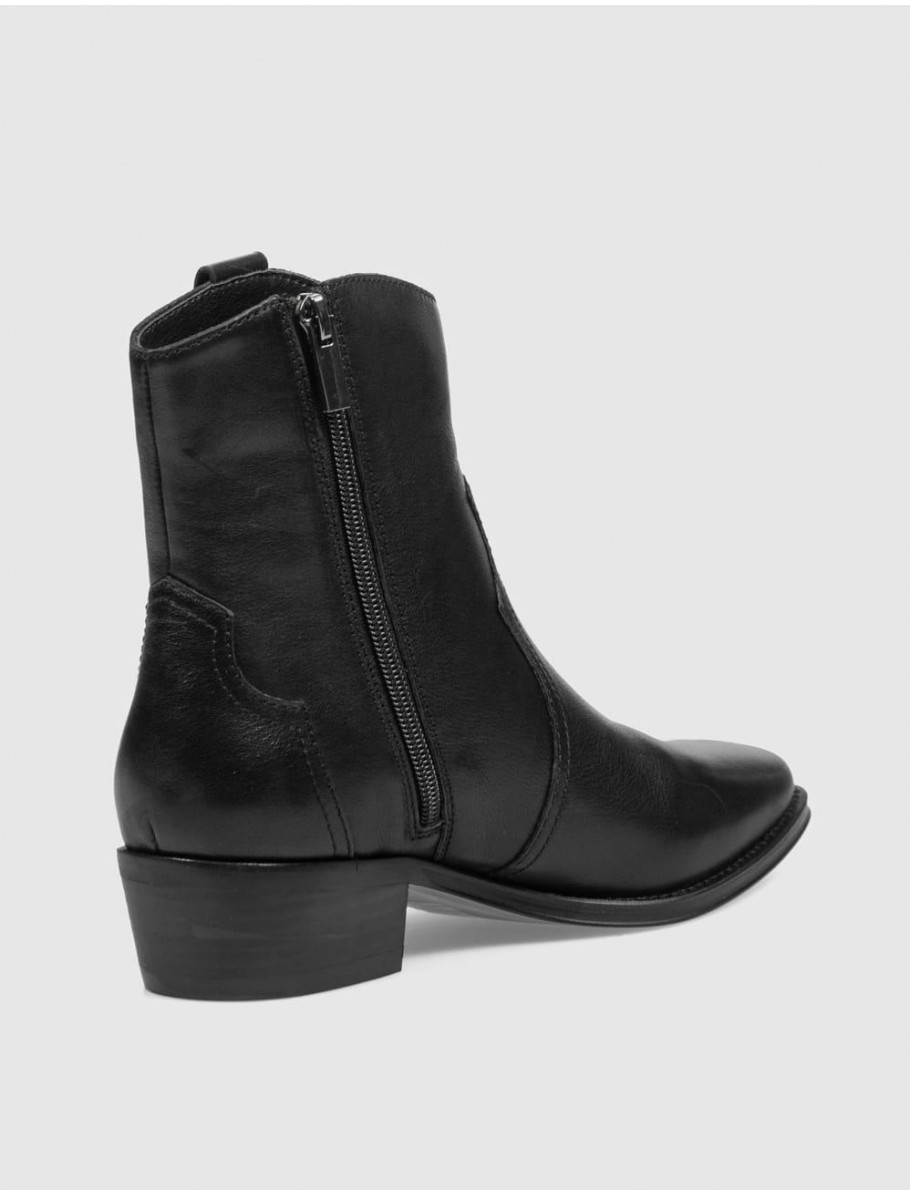 BOTiN ANOTHER TREND 5644 NEGRO