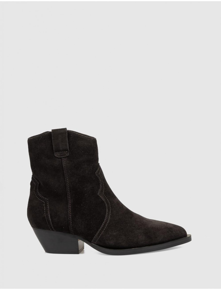 BOTiN ANOTHER TREND 5689 MARRoN OSCURO
