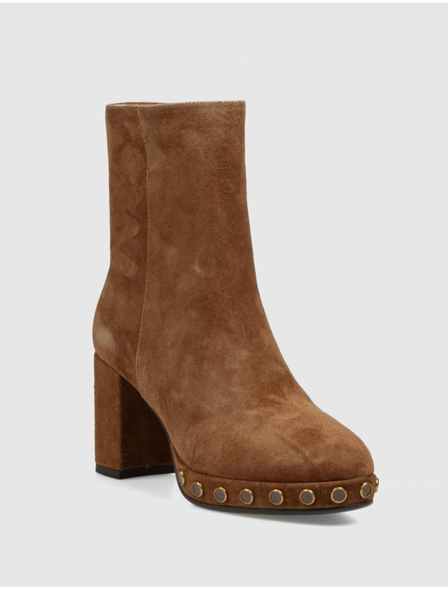 BOTiN NOA HARMON BETH CUERO