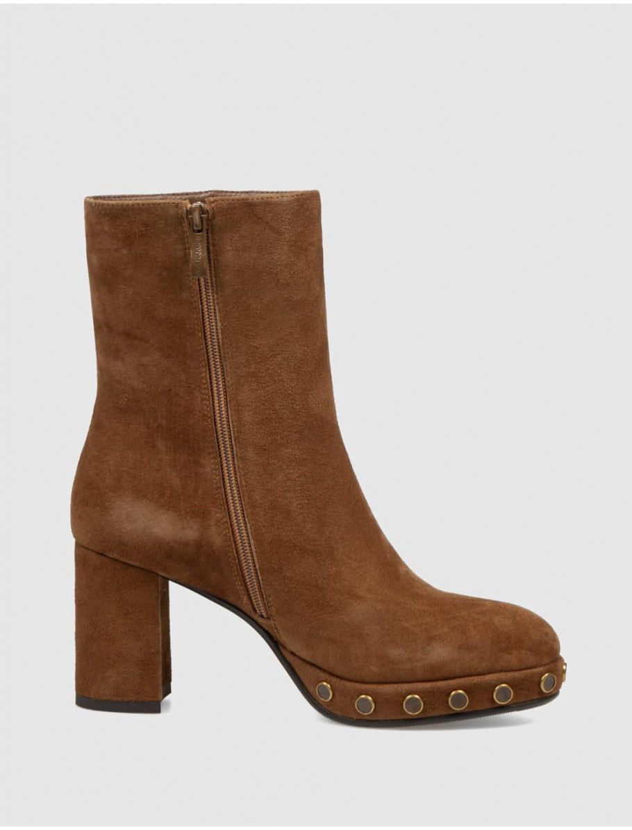 BOTiN NOA HARMON BETH CUERO