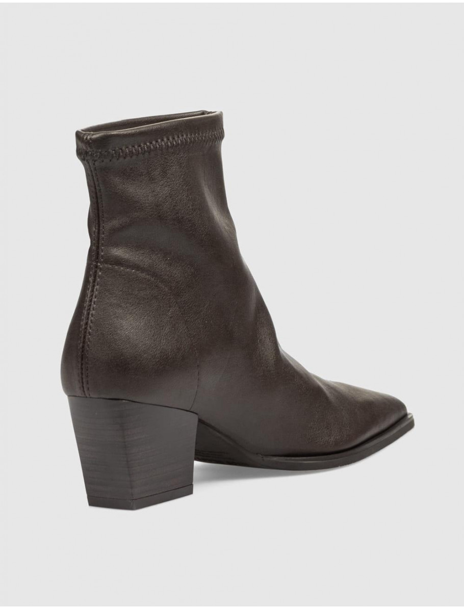 BOTiN MISS ELASTIC TEXACO 078151 MARRoN