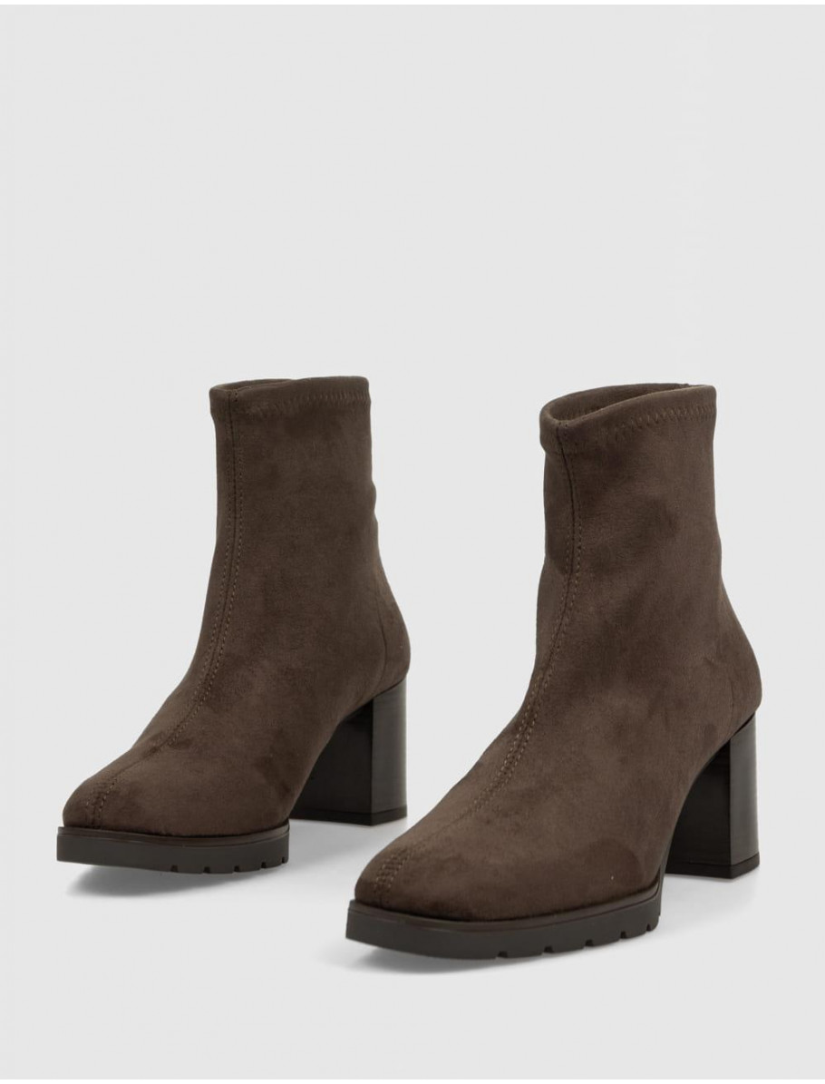 BOTiN MISS ELASTIC MENPHIS 078174 MARRoN