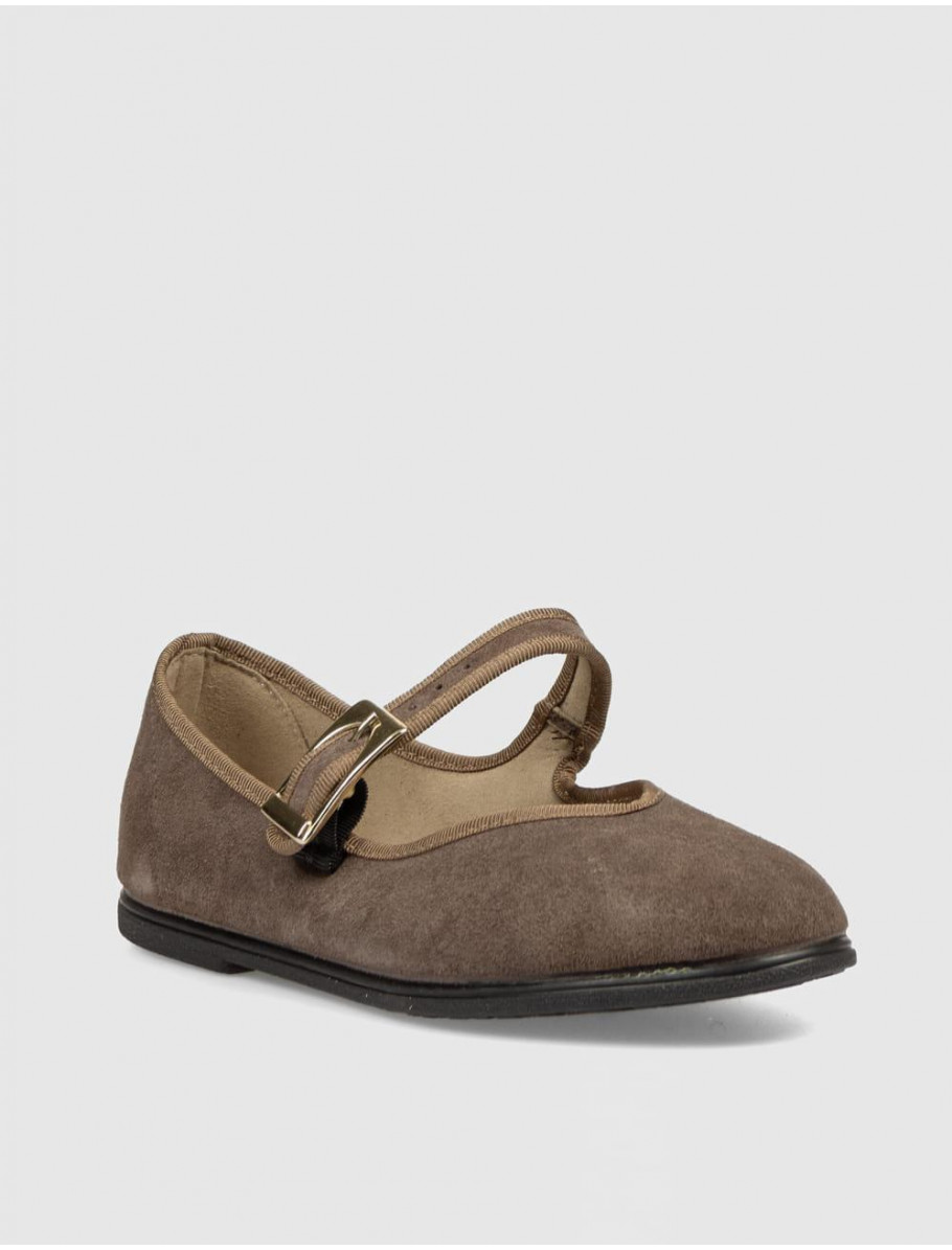 MERCEDITA MACARENA RANIA 101 MARRoN